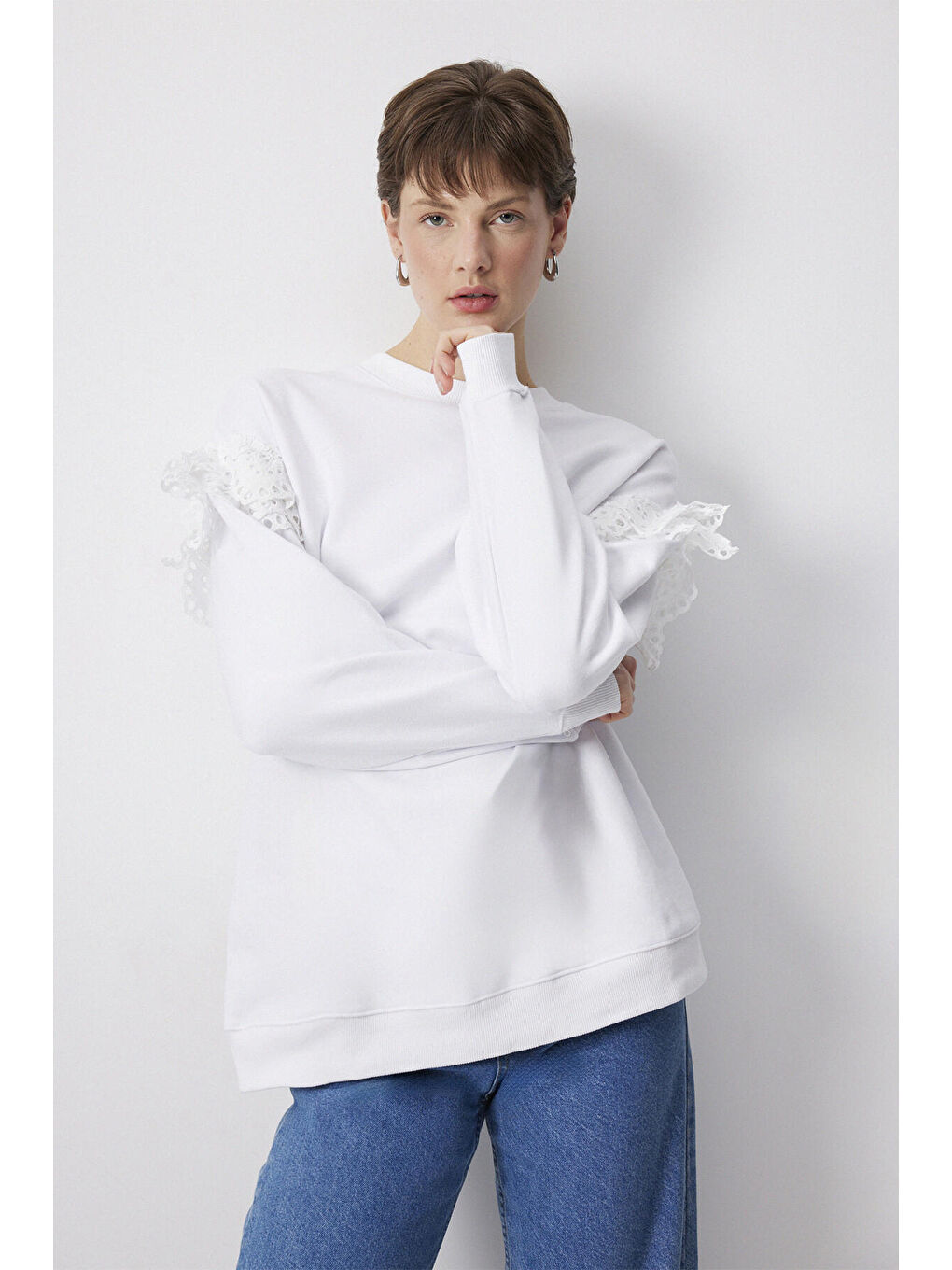 Ekru Güpür Detalı Sweatshırt-2