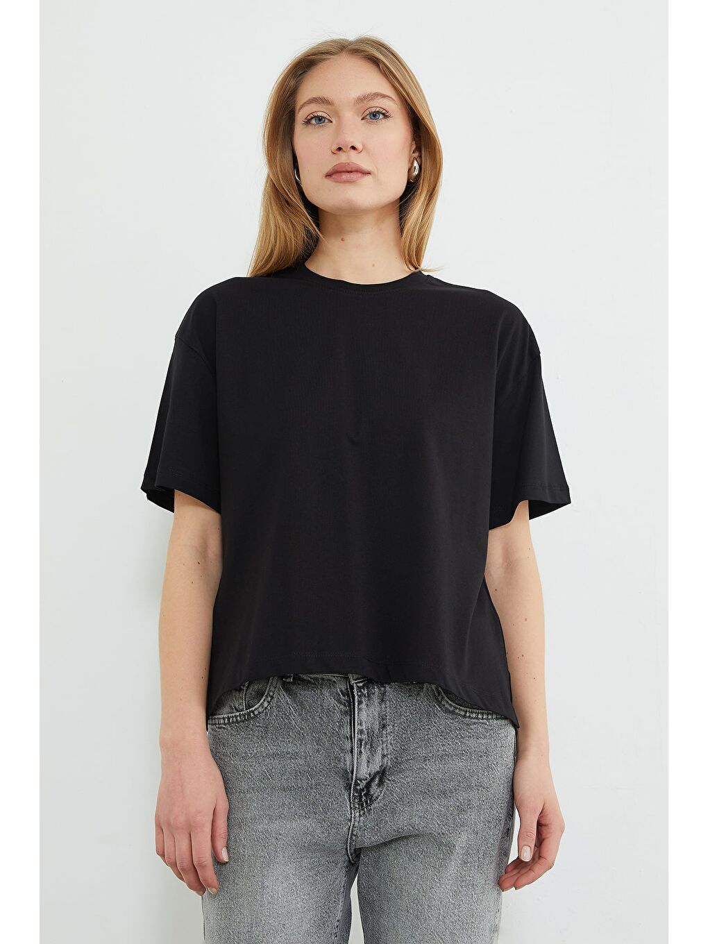 Siyah Basic Bisiklet Yaka Crop Tişört-2