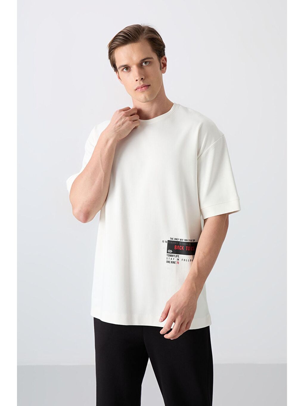 TOMMYLIFE Ekru Pamuklu Kalın Yumuşak Dokulu Oversize Fit Baskılı Erkek T-Shirt - 88322 - 3