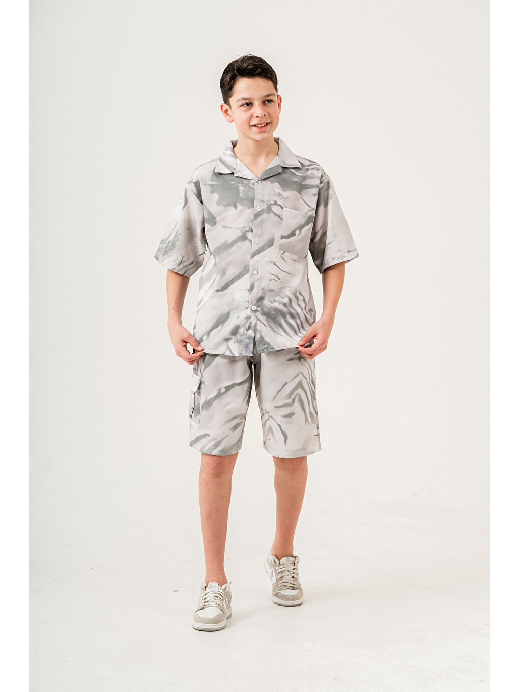 Gri Erkek Çocuk 2'li Takım (Gömlek+Bermuda Pantolon) P1057-1