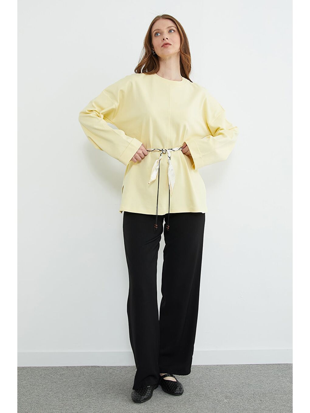 Sarı Kemerli Yırtmaçlı Geniş Kol Tunik-3