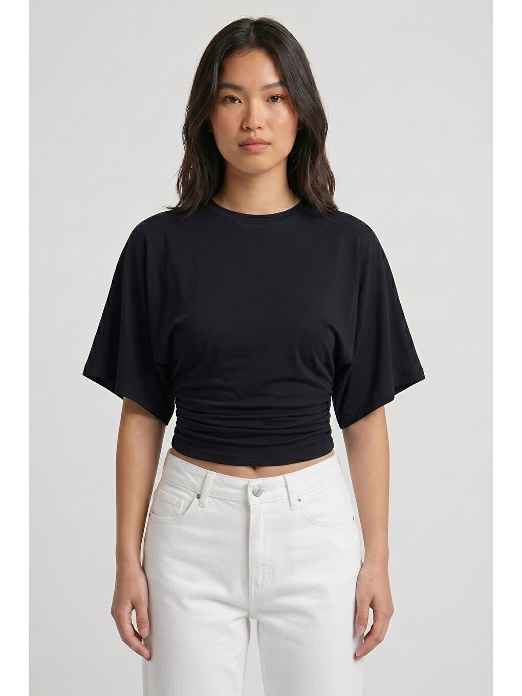 Siyah Bisiklet Yaka Beli Büzgülü Yarasa Kollu Crop Bluz-2