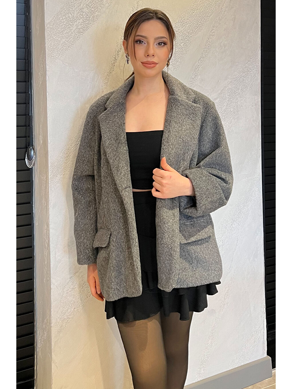 Gri Kadın Kruvaze Yaka Astarlı Kaşe Kaban-1