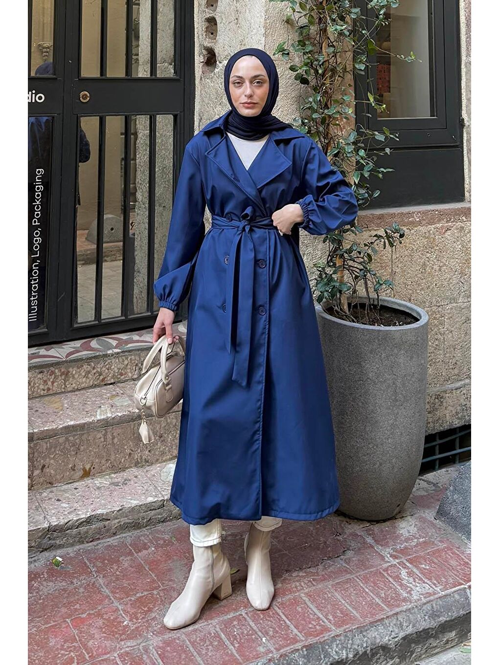 Kol Elastik Detaylı Trençkot Lacivert