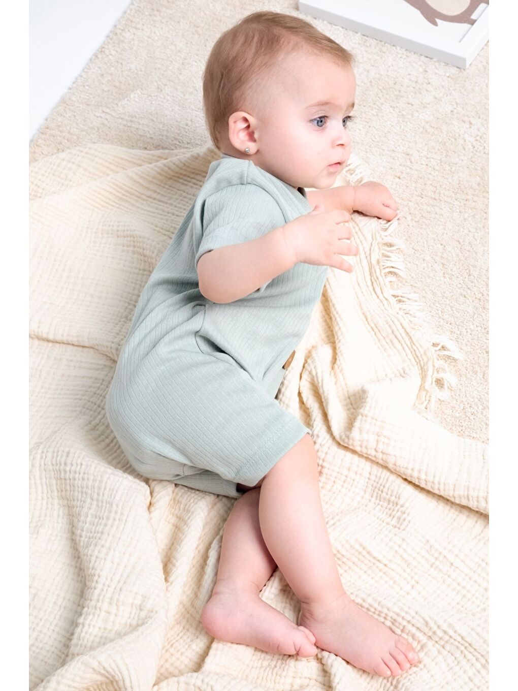Yeşil Organik Kısa Kollu Tahta Düğmeli Tulum Bebek Takım-3