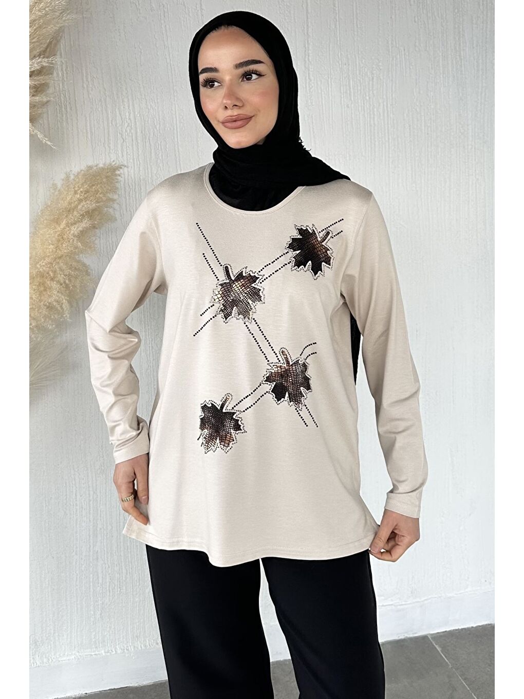 Bej Taşlı Tesettür Anne Penye Bluz-3