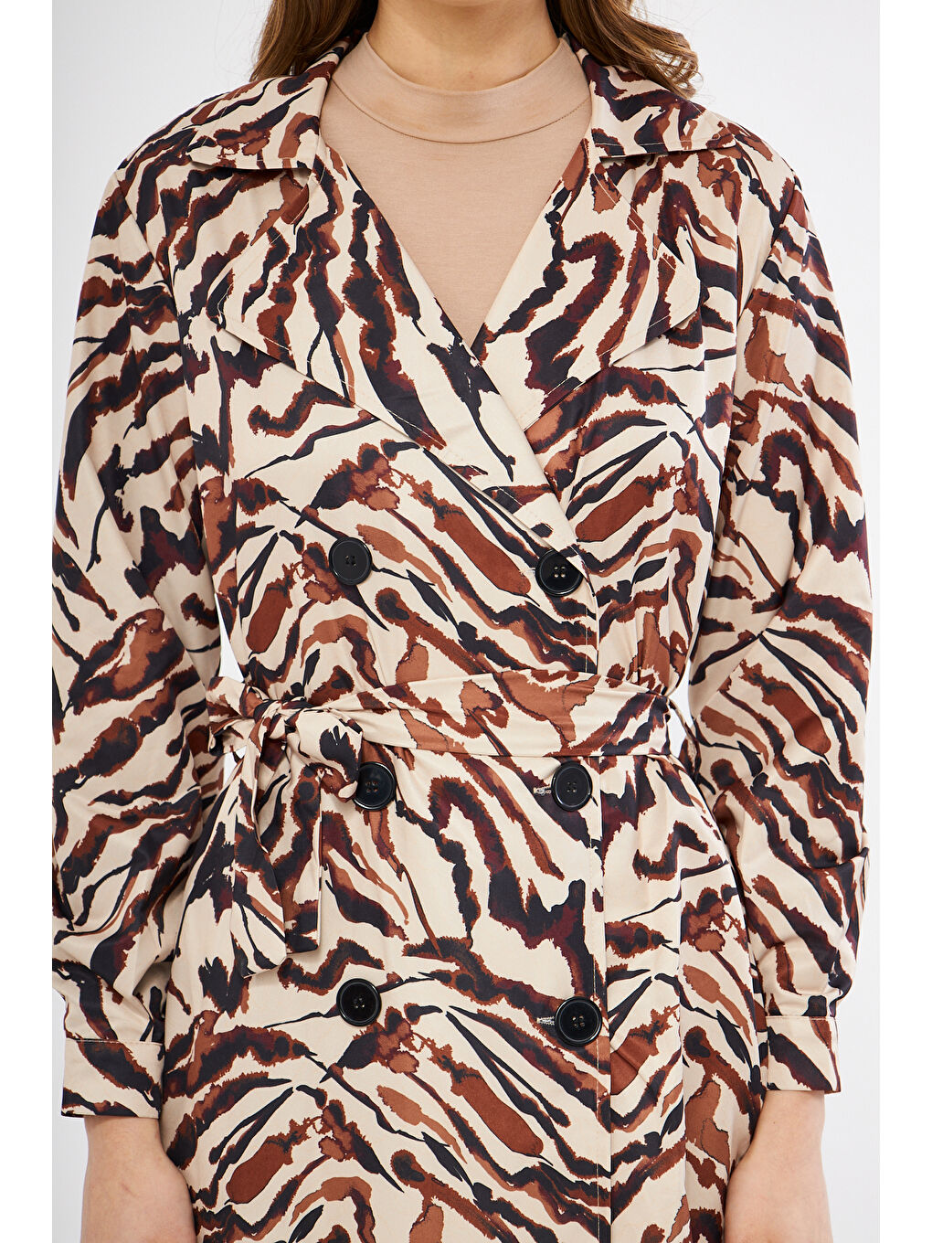 Bej Astarsız Cepli Düğmeli Kuşaklı Yazlık Trenç-1