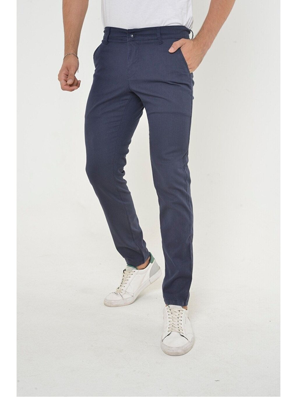 Erkek Lacivert Slim Fit Dar Kesim Örgü Kumaş Yan Cep Pamuk Chino Pantolon-1
