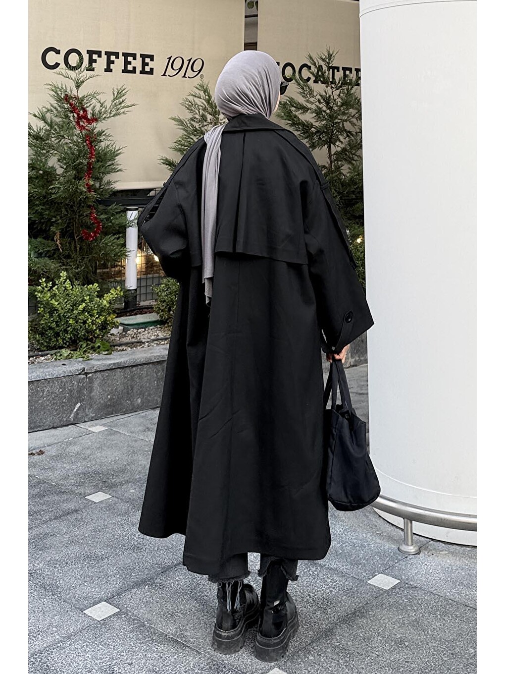 Uzun Apoletli Oversize Trenç Siyah-3