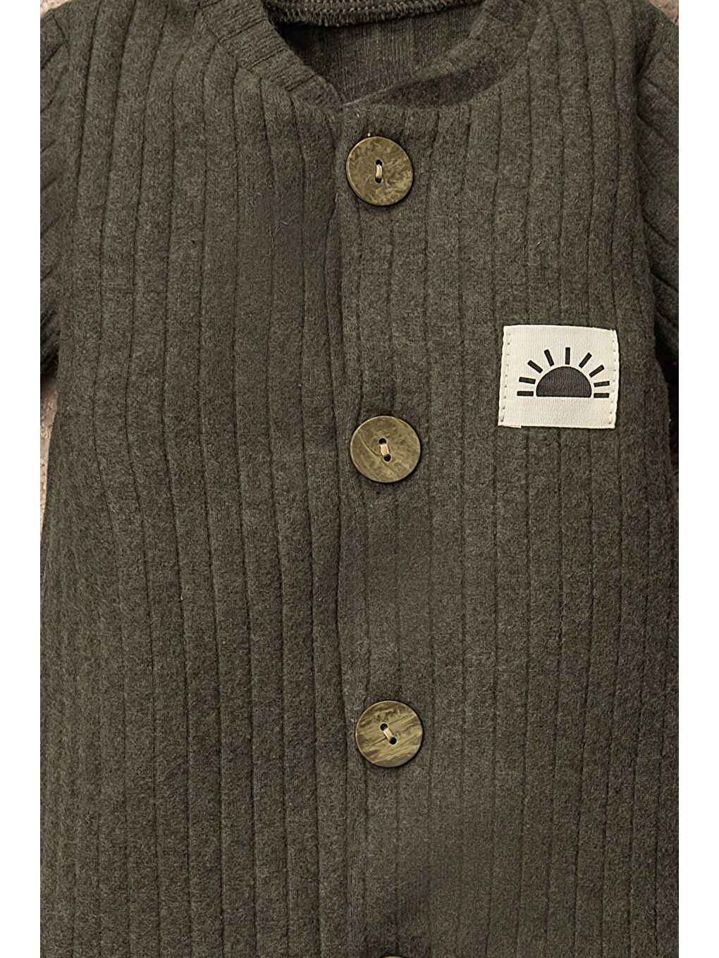 Yeşil Bereli Güneş Armalı Düz Renk Tulum Bebek Takımı-2