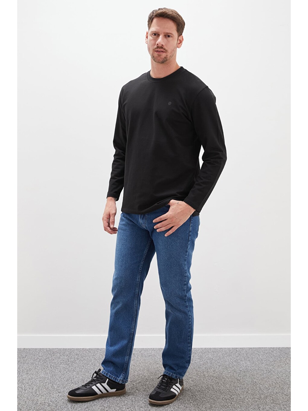 Siyah Baskılı Bisiklet Yaka Sweatshirt-3
