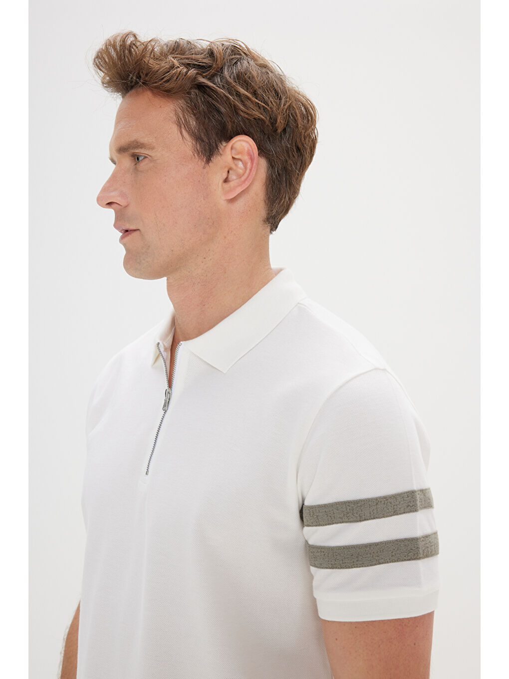 Erkek Beyaz Dar Kesim %100 Pamuk Polo Yaka Tişört-3