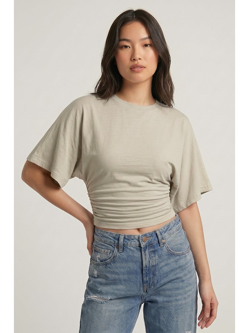 Bej Taş Bisiklet Yaka Beli Büzgülü Yarasa Kollu Crop Bluz