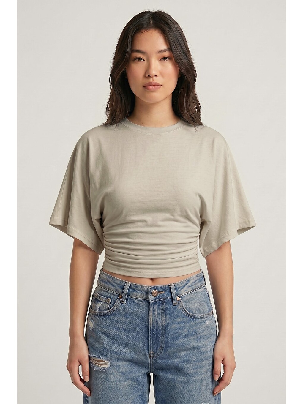 Bej Taş Bisiklet Yaka Beli Büzgülü Yarasa Kollu Crop Bluz-1