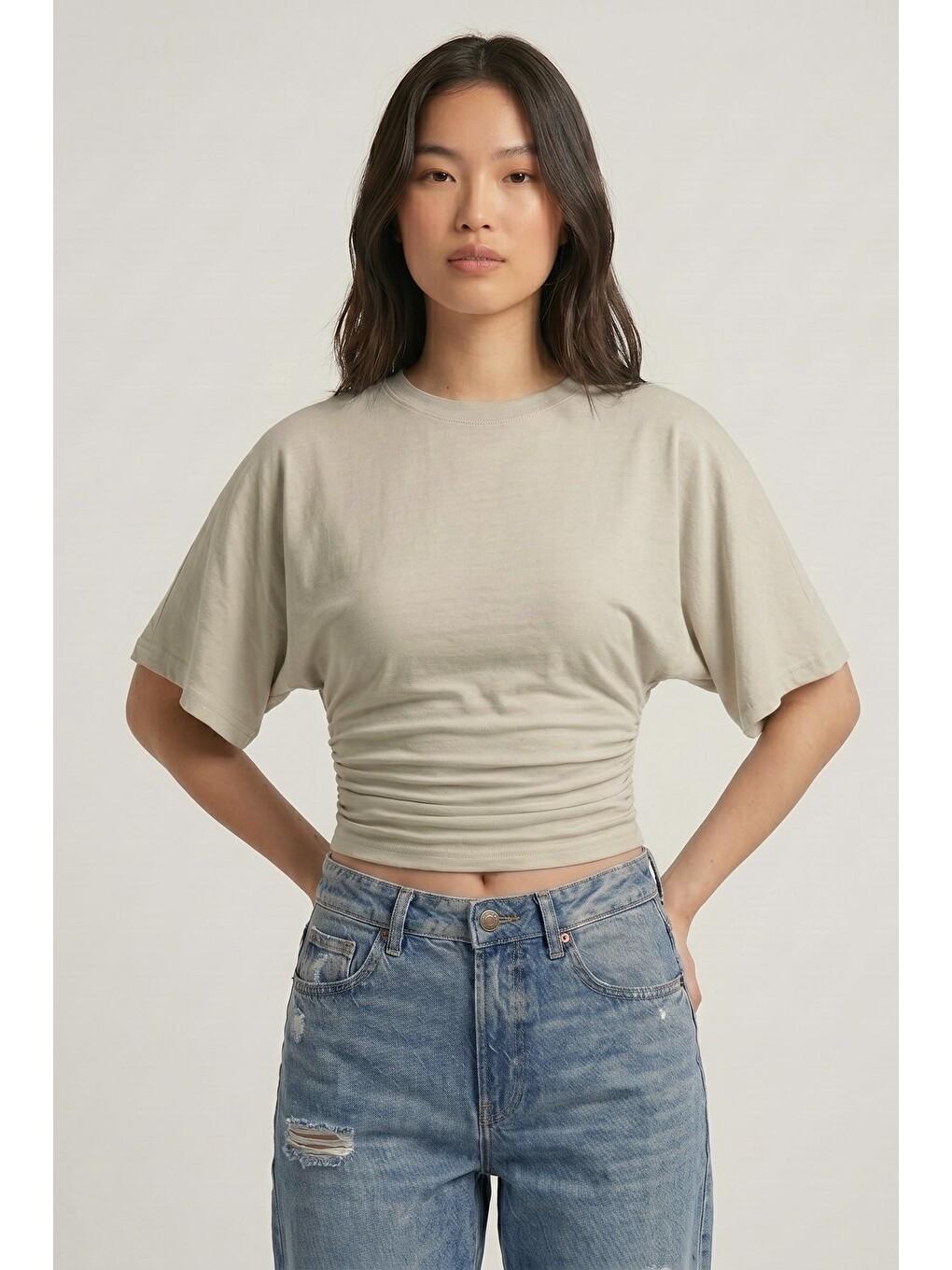 Bej Taş Bisiklet Yaka Beli Büzgülü Yarasa Kollu Crop Bluz-3