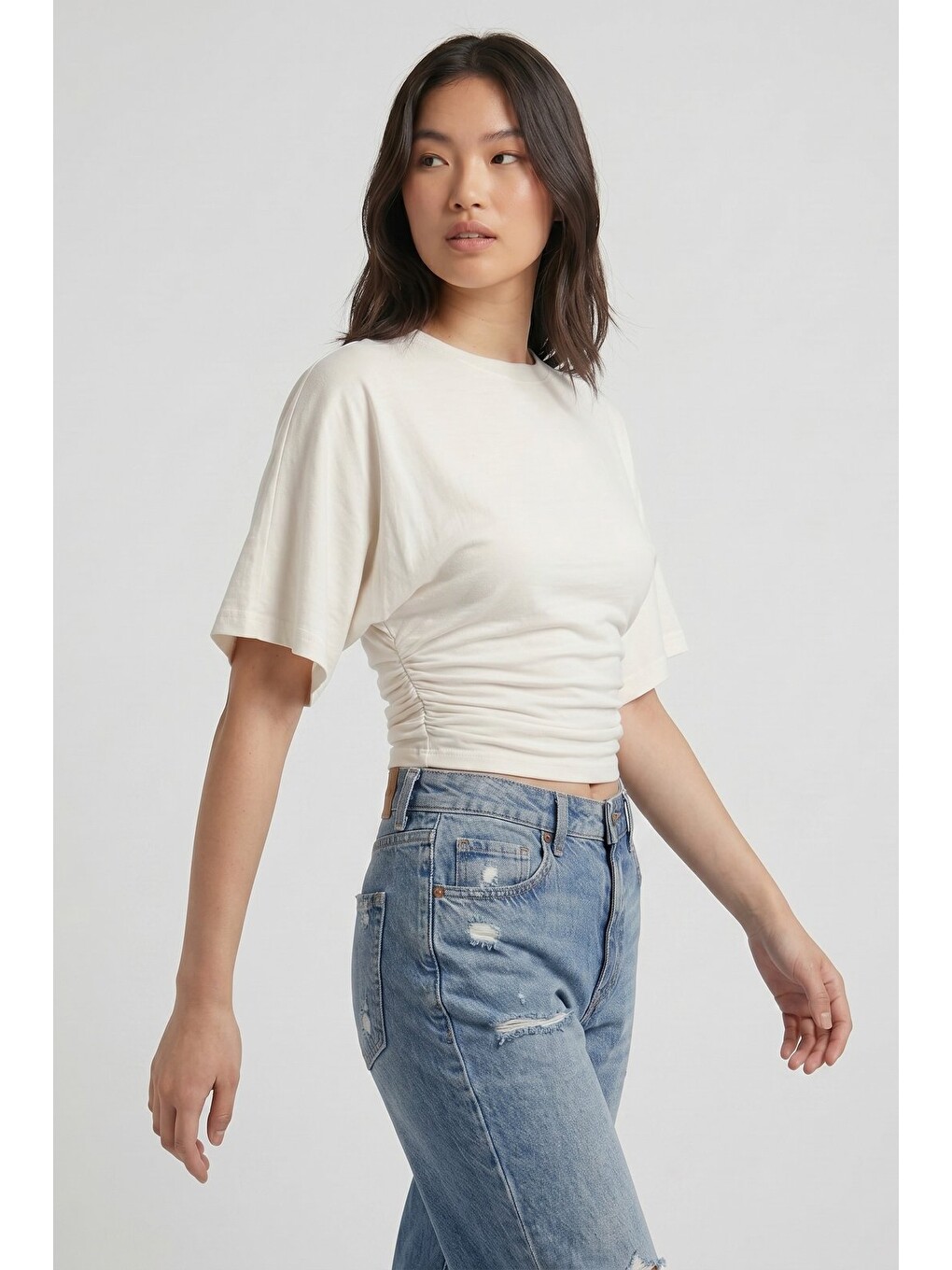 Ekru Bisiklet Yaka Beli Büzgülü Yarasa Kollu Crop Bluz-2
