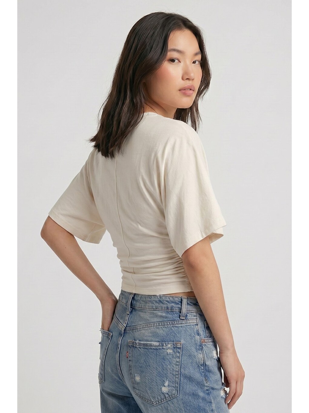 Ekru Bisiklet Yaka Beli Büzgülü Yarasa Kollu Crop Bluz-5
