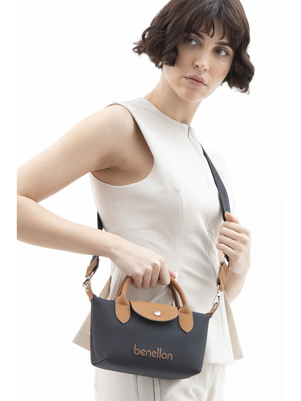 Siyah Kadin Çapraz Çanta Si̇yah-Camel BNT1601-2