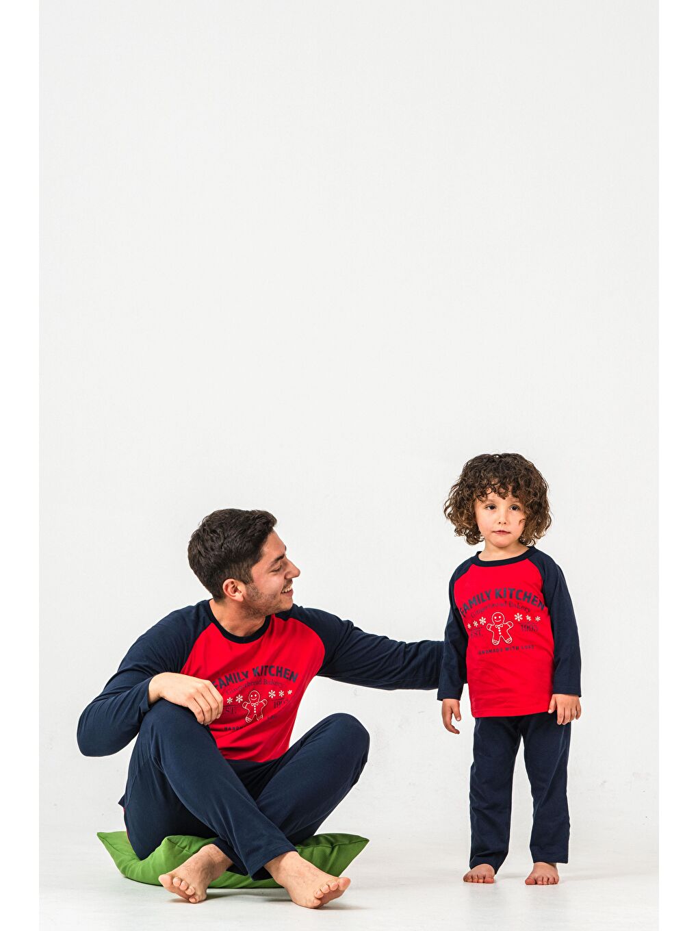 Kırmızı Family Kitchen Baskılı  Erkek Yetişkin Pijama Takım-5