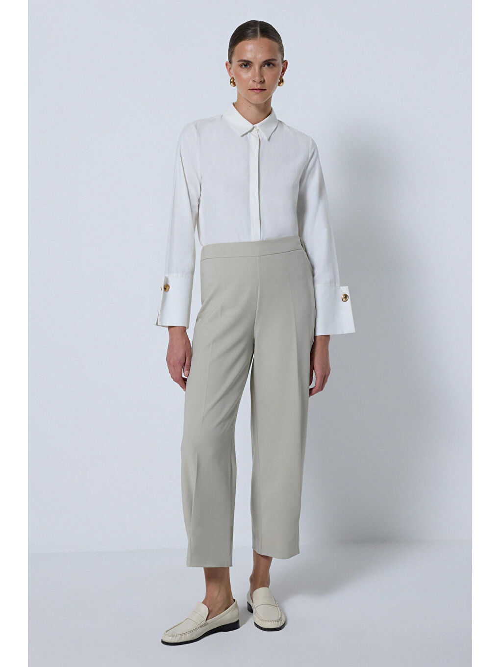 Bej Paçası Dikişli Krep Pantolon-1