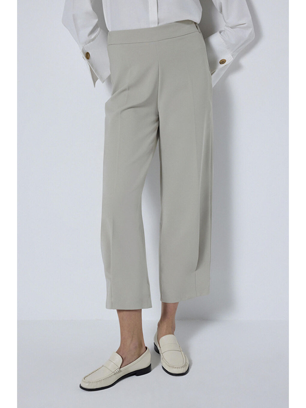 Bej Paçası Dikişli Krep Pantolon-3