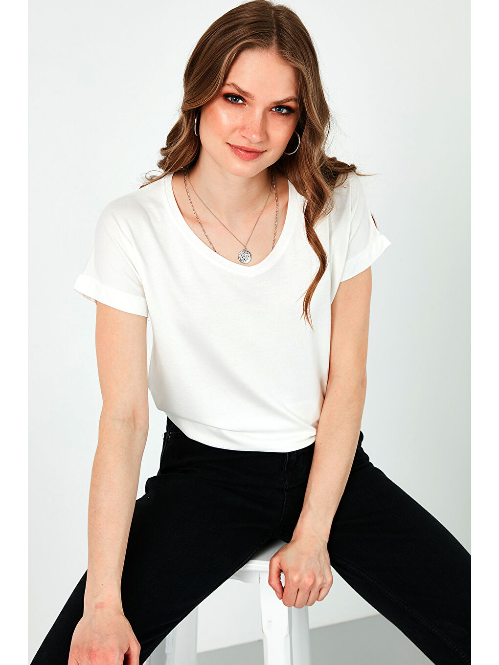 Kahverengi V Yaka Relaxed Fit Yırtmaç Detaylı 2'li Paket Bluz 5862000S2-1