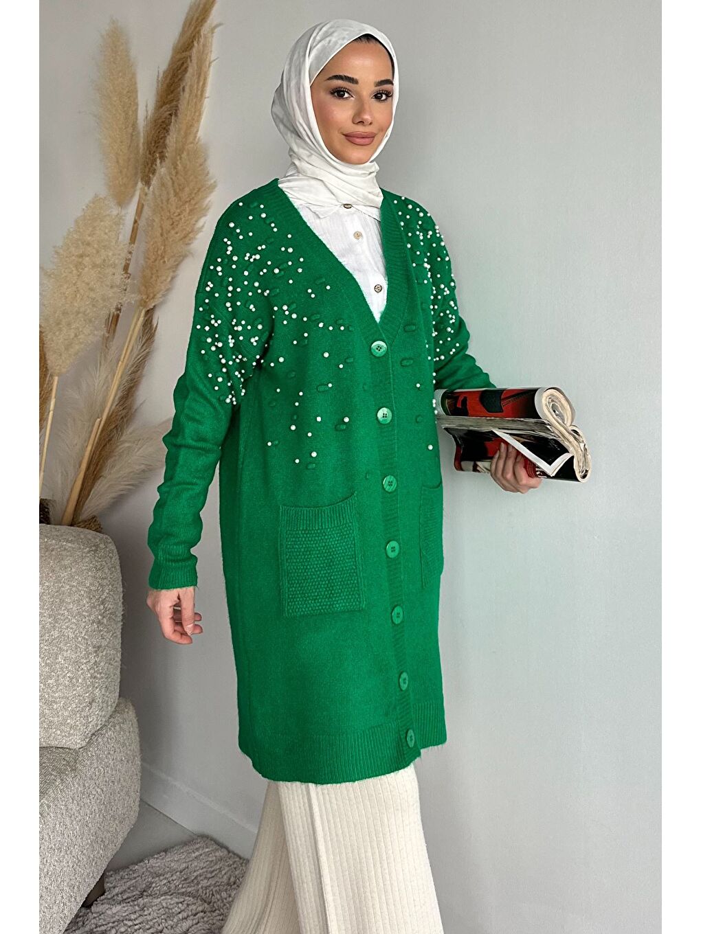 Yeşil İnci Detaylı Tesettür Triko Hırka
