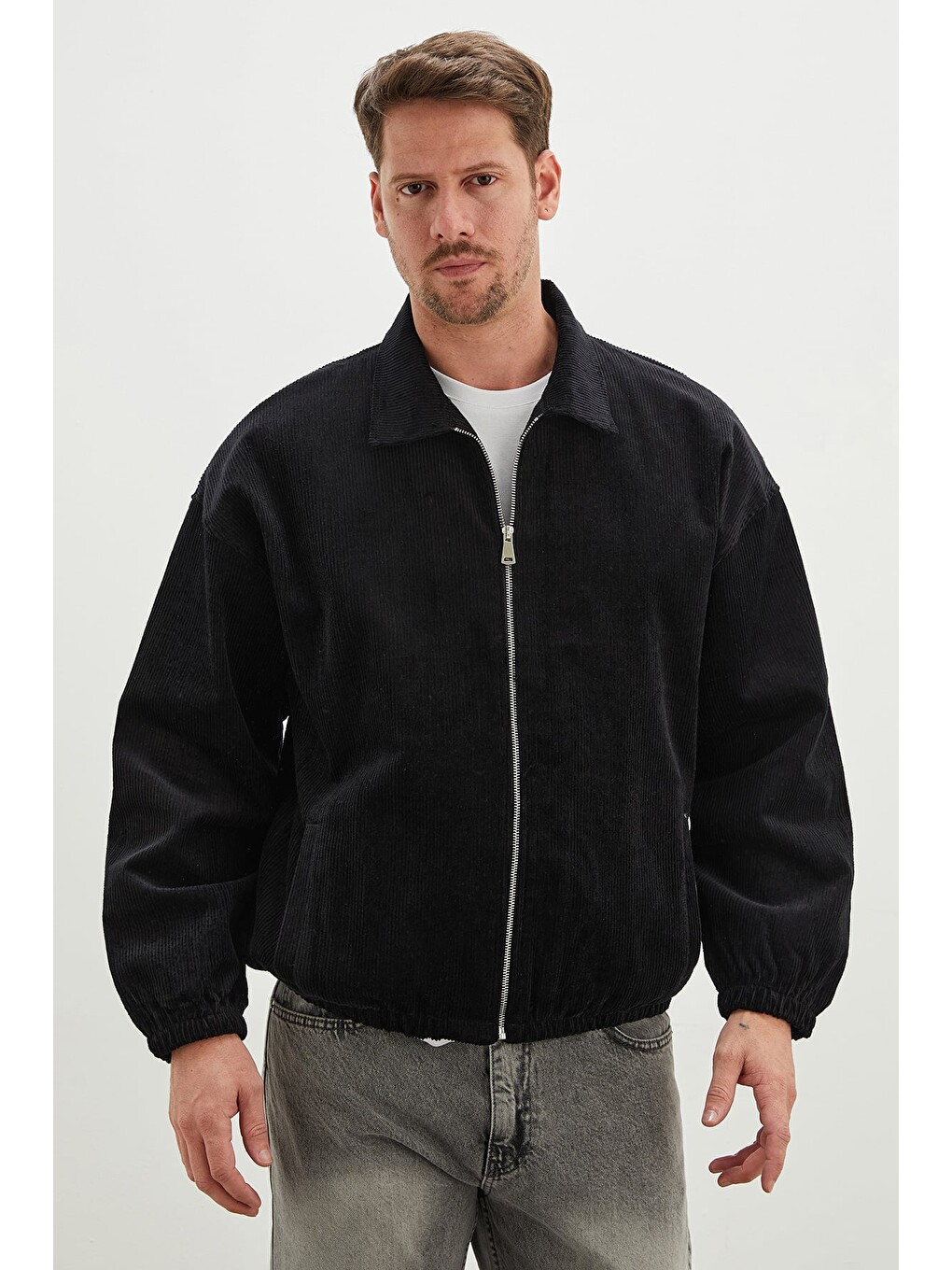 Siyah Fermuarlı Polo Yaka Kadife Bomber Ceket-4