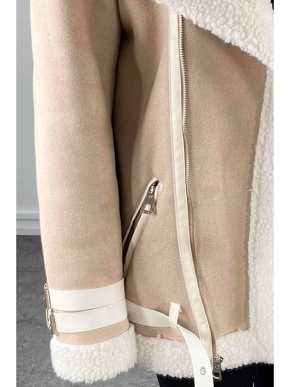 Bej İçi Kürklü Biker Süet Mont Taş-3