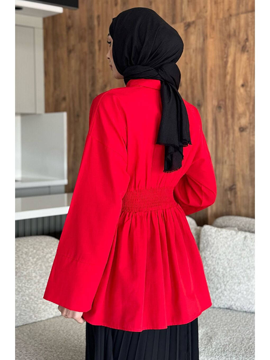 Kırmızı Gömlek Yaka Papatya Aplikeli Bel Lastikli Tesettür Tunik-6