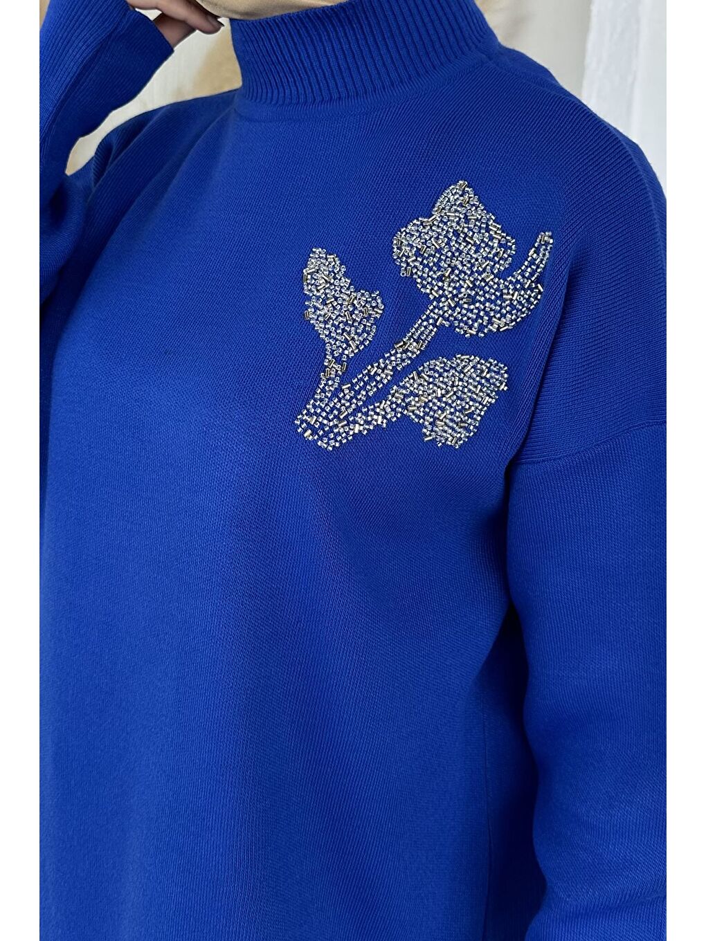 Mavi Gülseli Taş İşlemeli Tesettür Triko Tunik-7