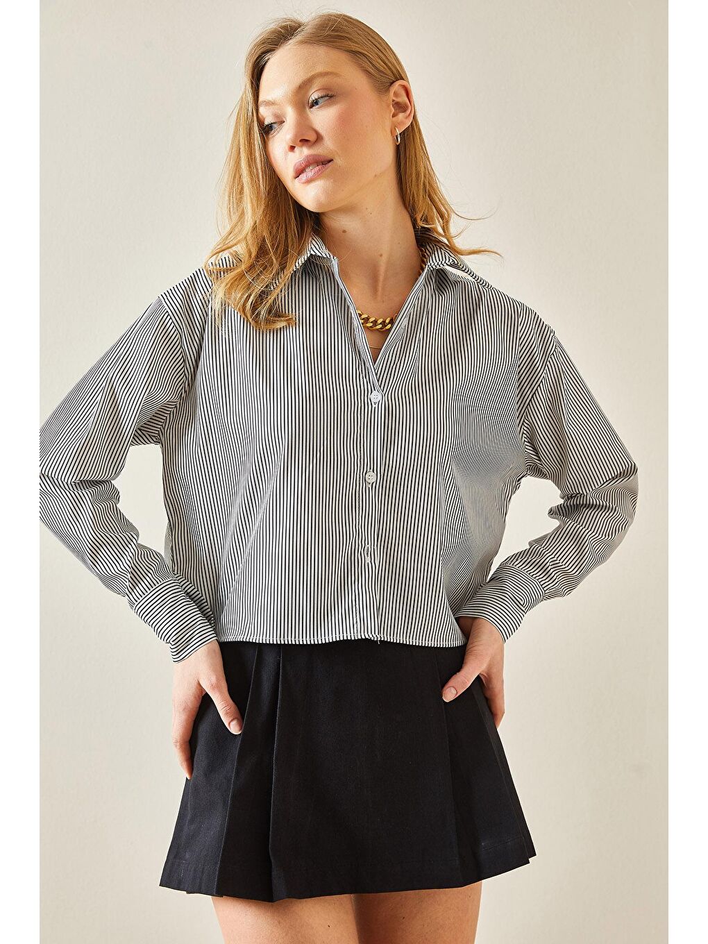 Siyah Çizgili Basic Crop Gömlek 5YXK2-48237-02