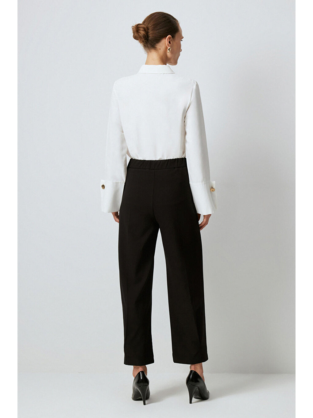 Siyah Paçası Dikişli Krep Pantolon-3