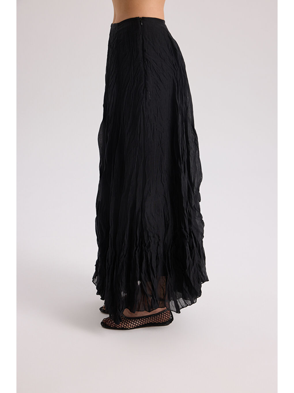 Freesia Kırışık Siyah Uzun Etek-3