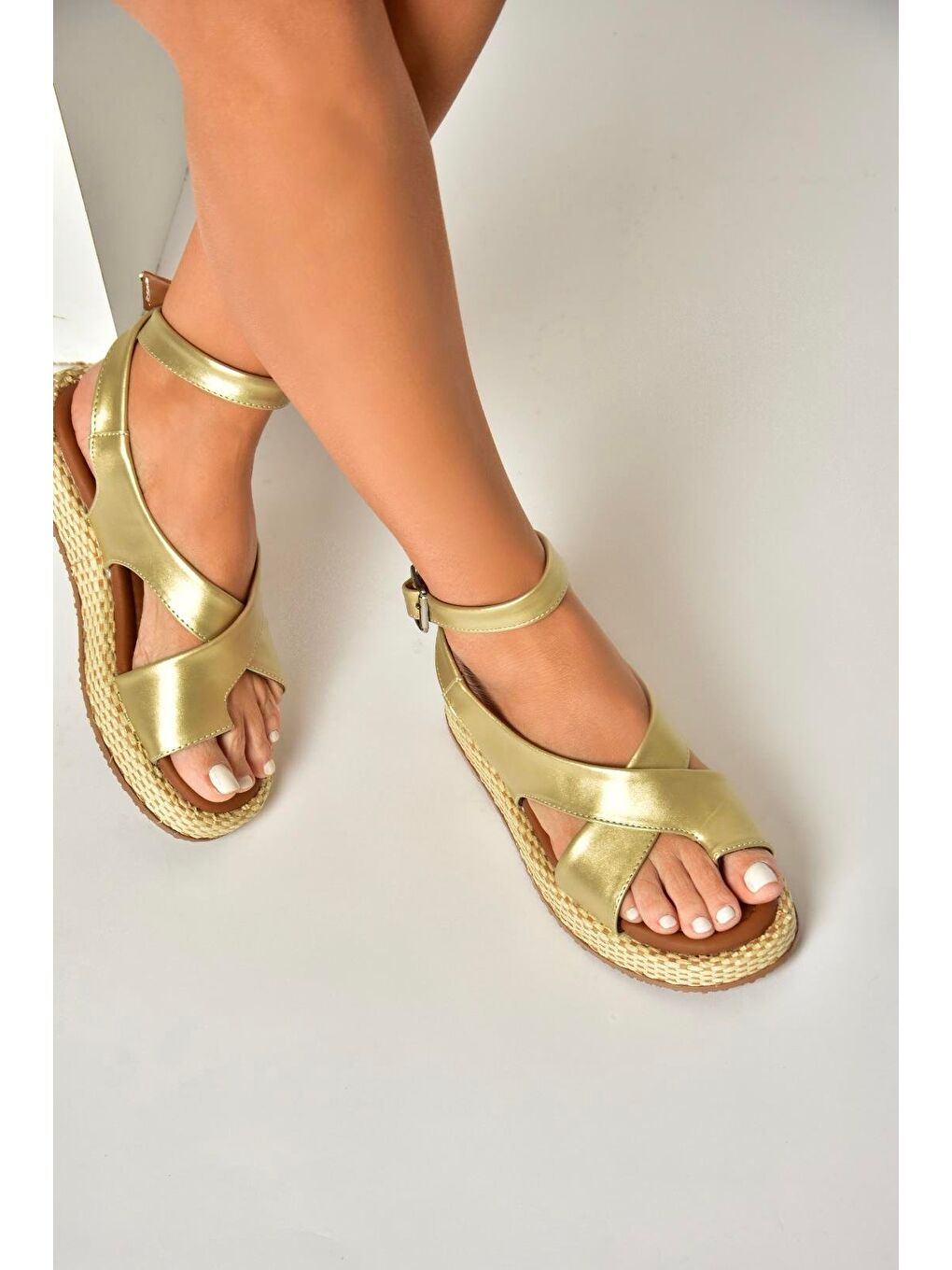 Sarı Altın Kadın Sandalet U9732645-2