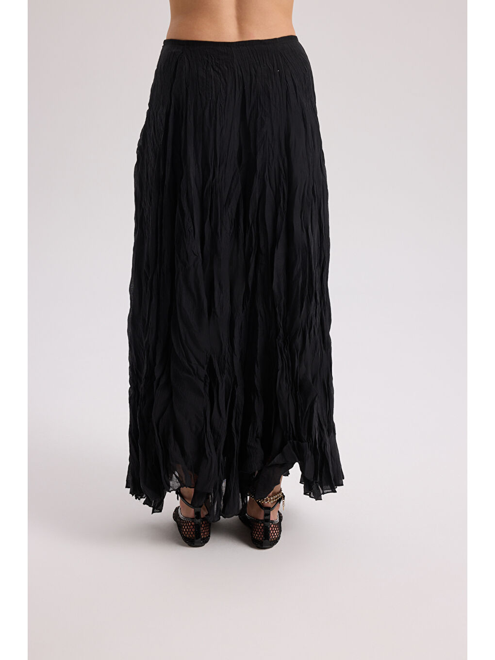 Freesia Kırışık Siyah Uzun Etek-4