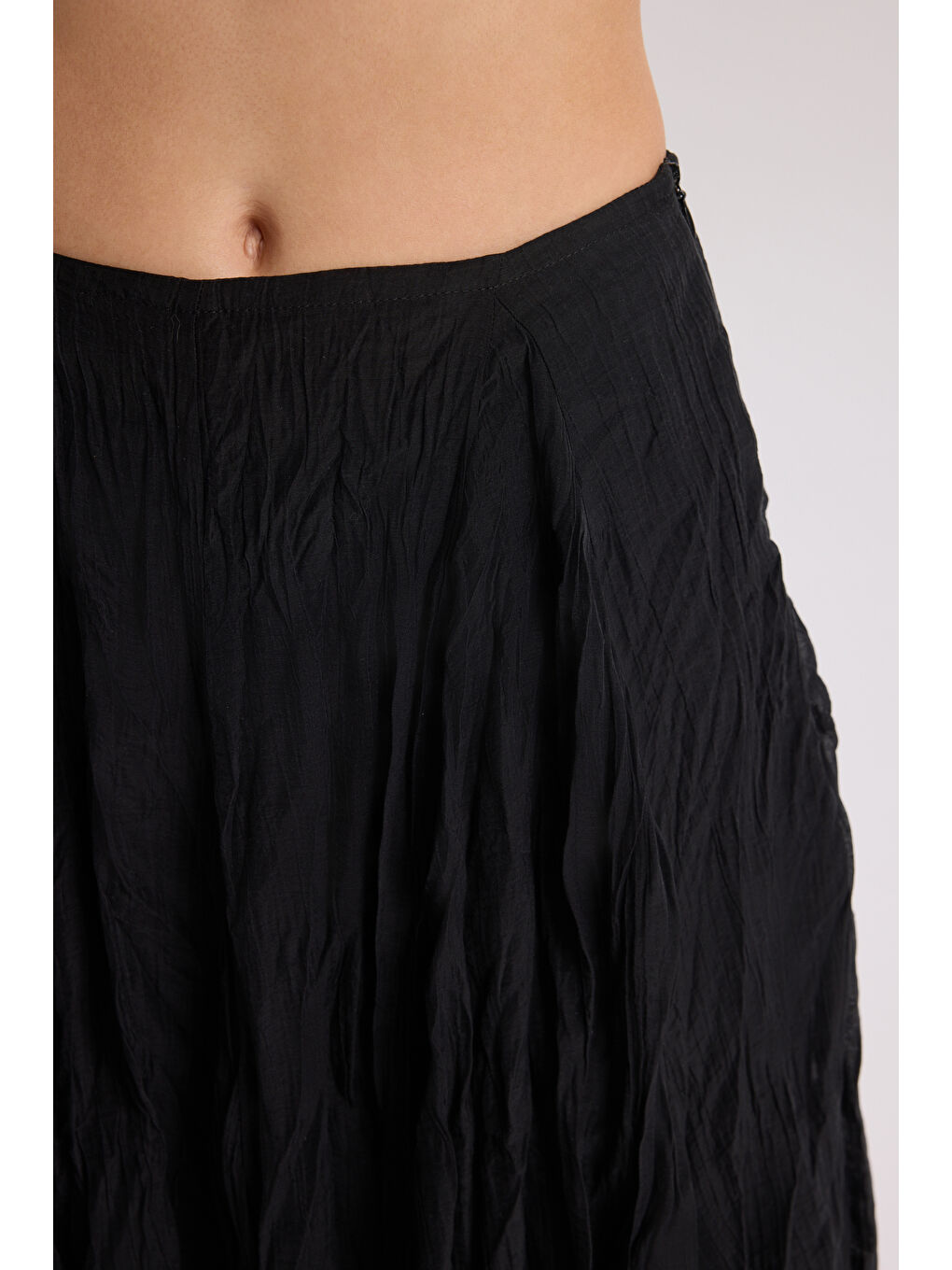 Freesia Kırışık Siyah Uzun Etek-6