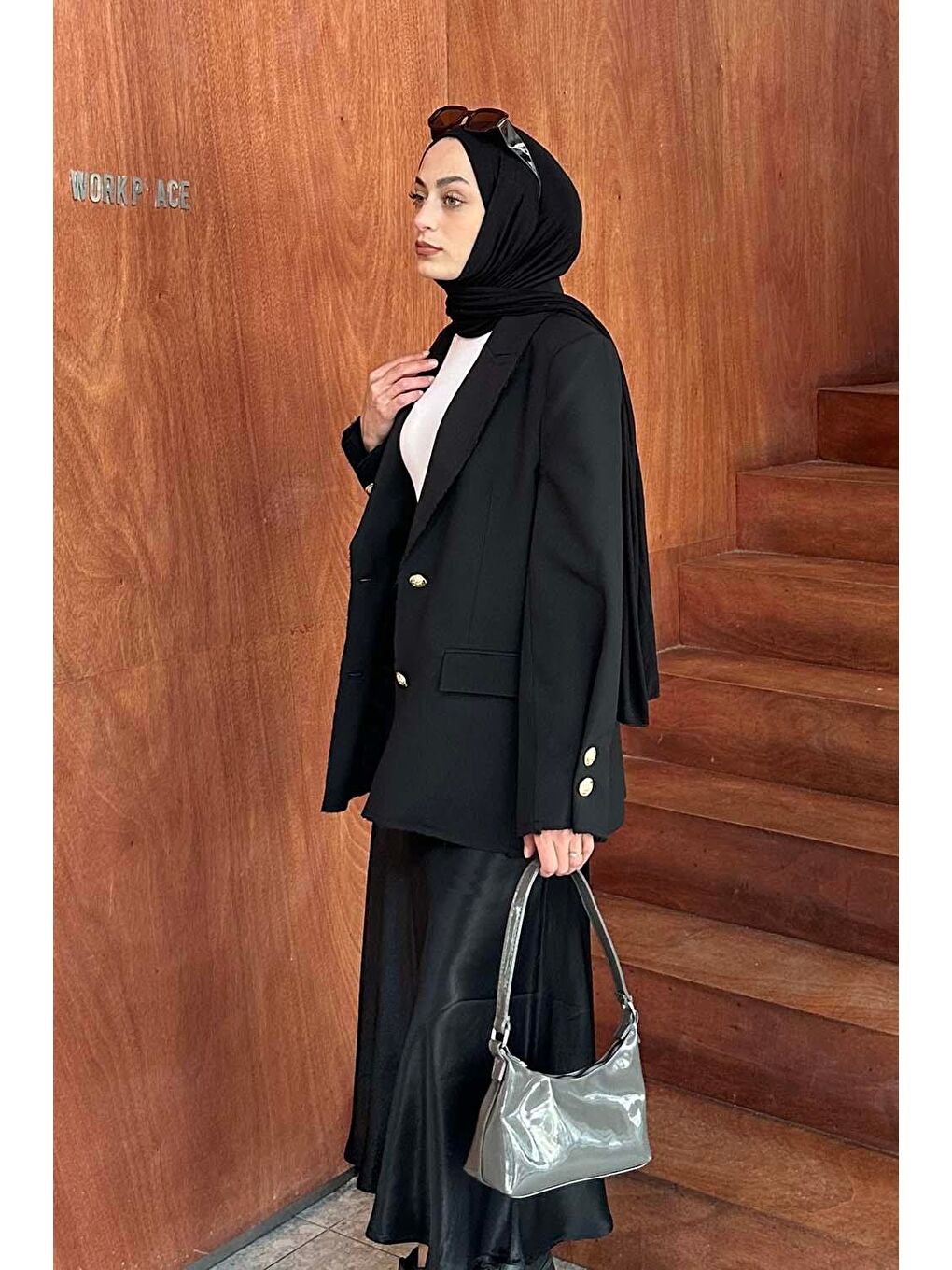 Gold Düğmeli Blazer Ceket Siyah-1