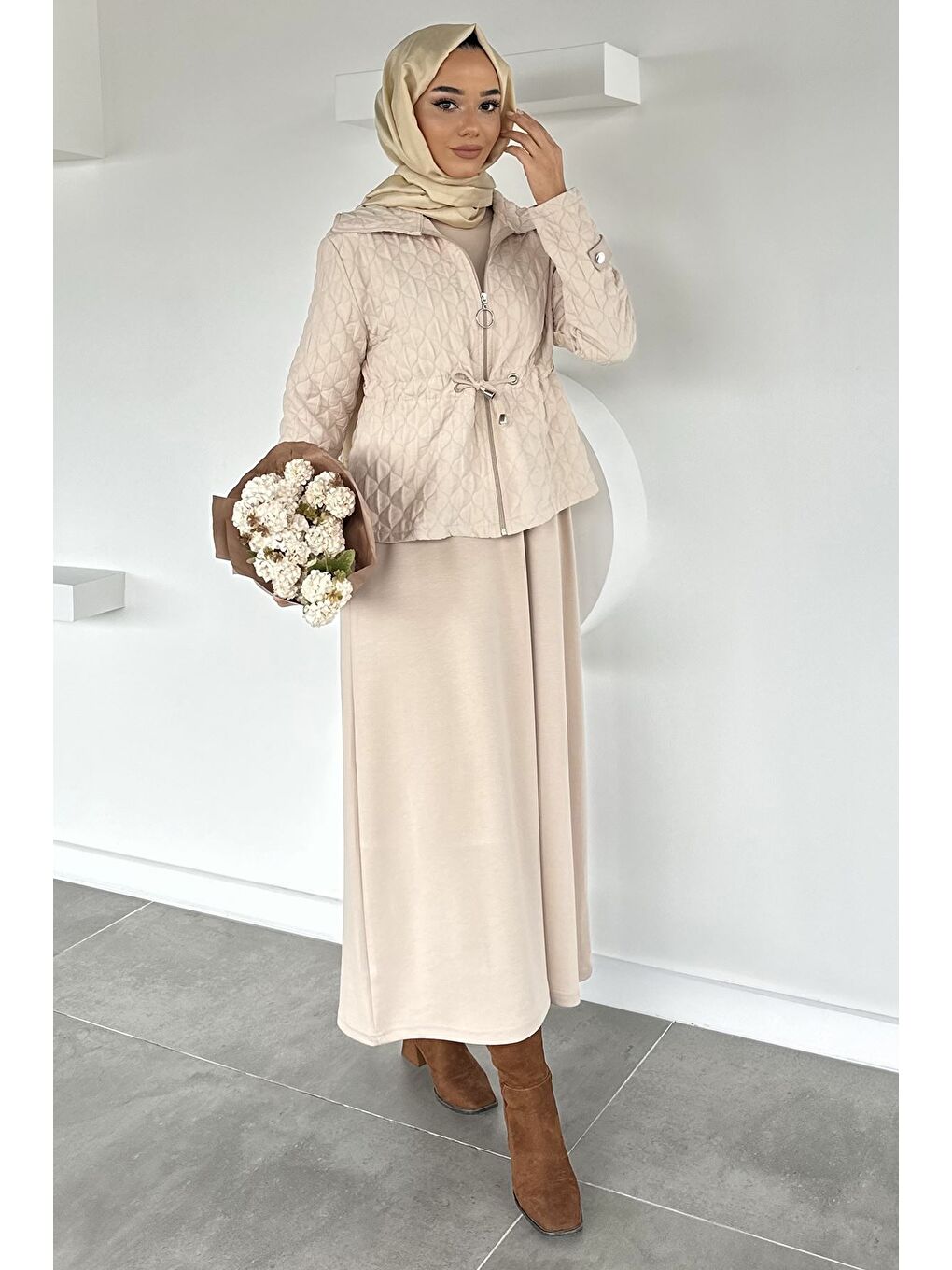 Bej Bisiklet Yaka Tesettür Elbise Jakarlı Ceket İkili Takım