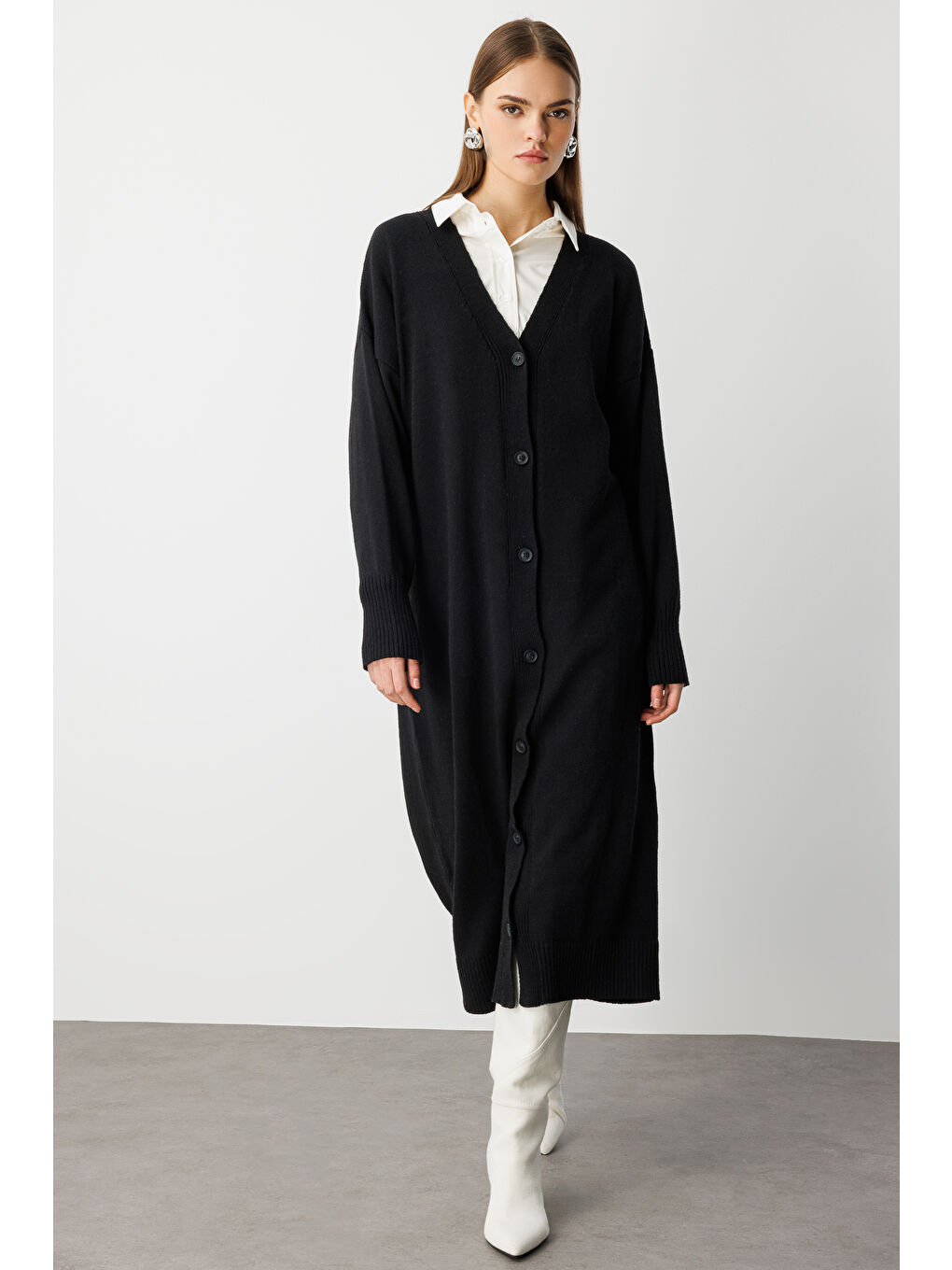 Oversize V Yaka Uzun Siyah Triko Hırka-1