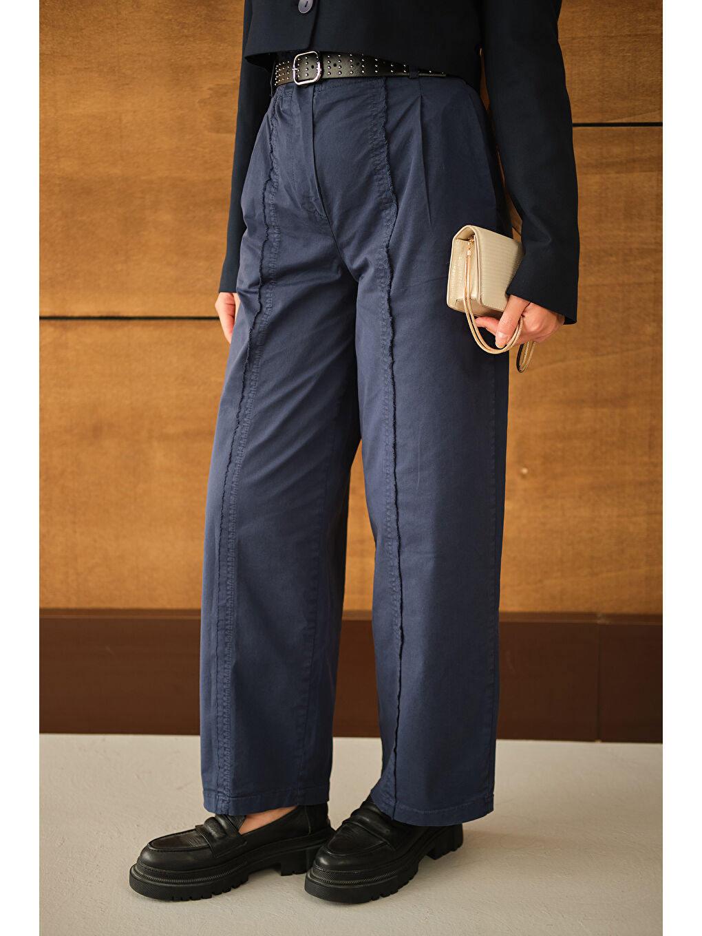 Kadın Çima Detaylı Kemerli Pantolon Lacivert-2