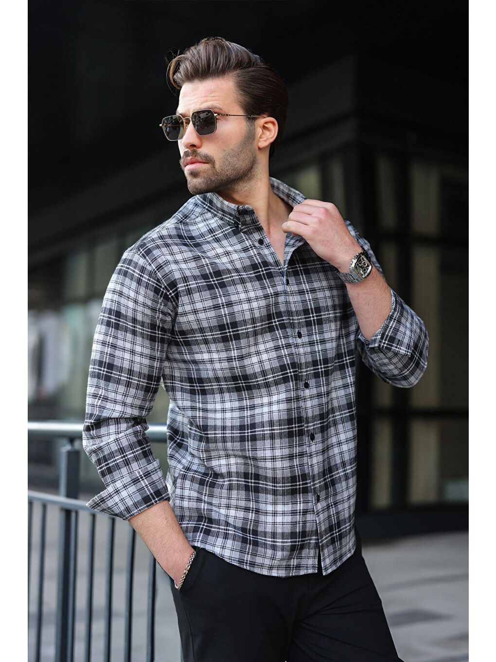 Siyah Düğmeli Ekose Desenli Erkek Gömlek E6768-2