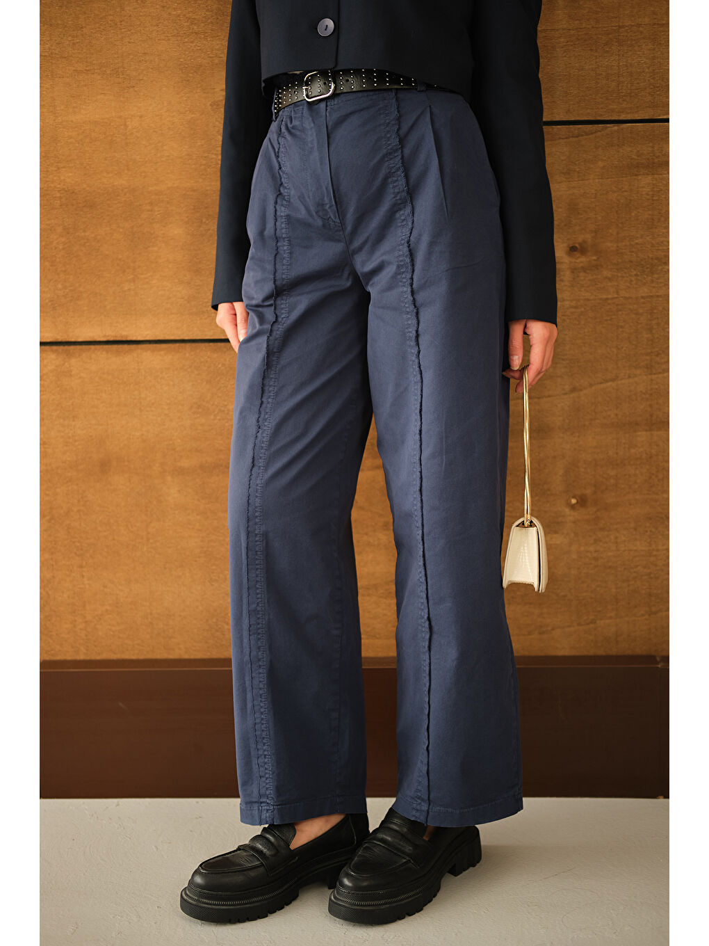 Kadın Çima Detaylı Kemerli Pantolon Lacivert-4