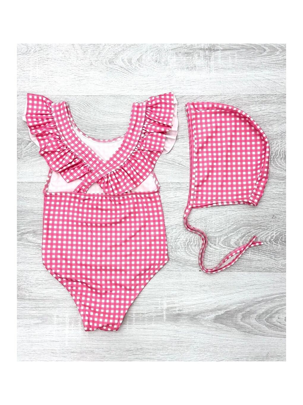 Pembe Sırttan Çapraz Fırfır Detaylı Boneli Kız Çocuk Mayo-1