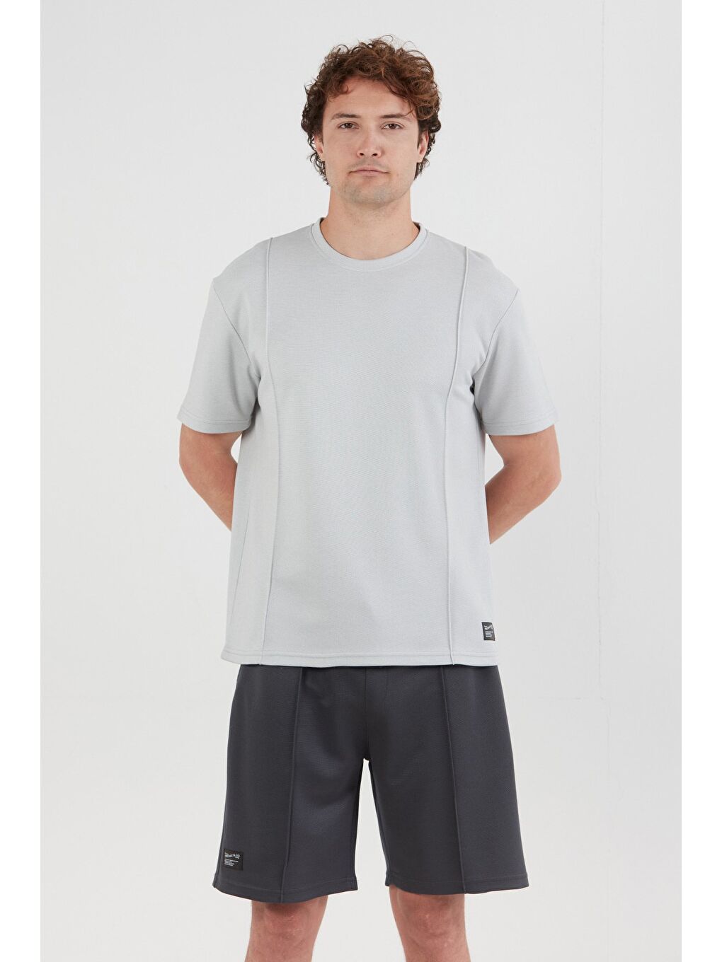 Gri Basic Çimalı Bisiklet Yaka Tişört-2