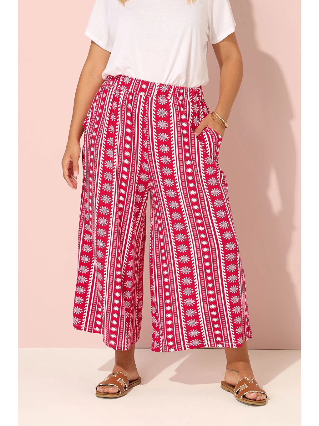 Kırmızı Büyük Beden Etnik Desenli Beli Lastikli Paçası Bol Pantolon 145344-1