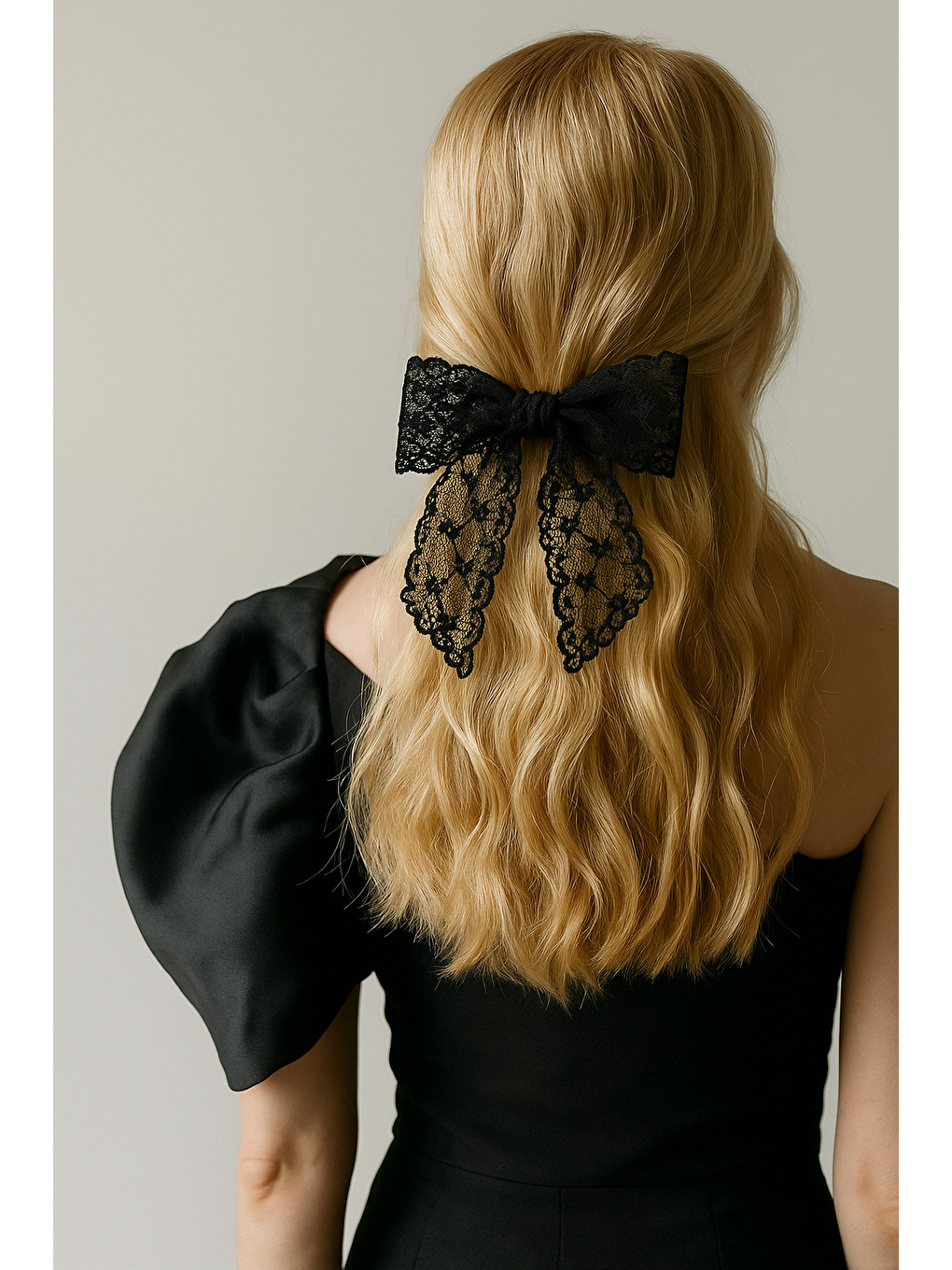 Dantelli Fiyonk Otomat Toka Siyah