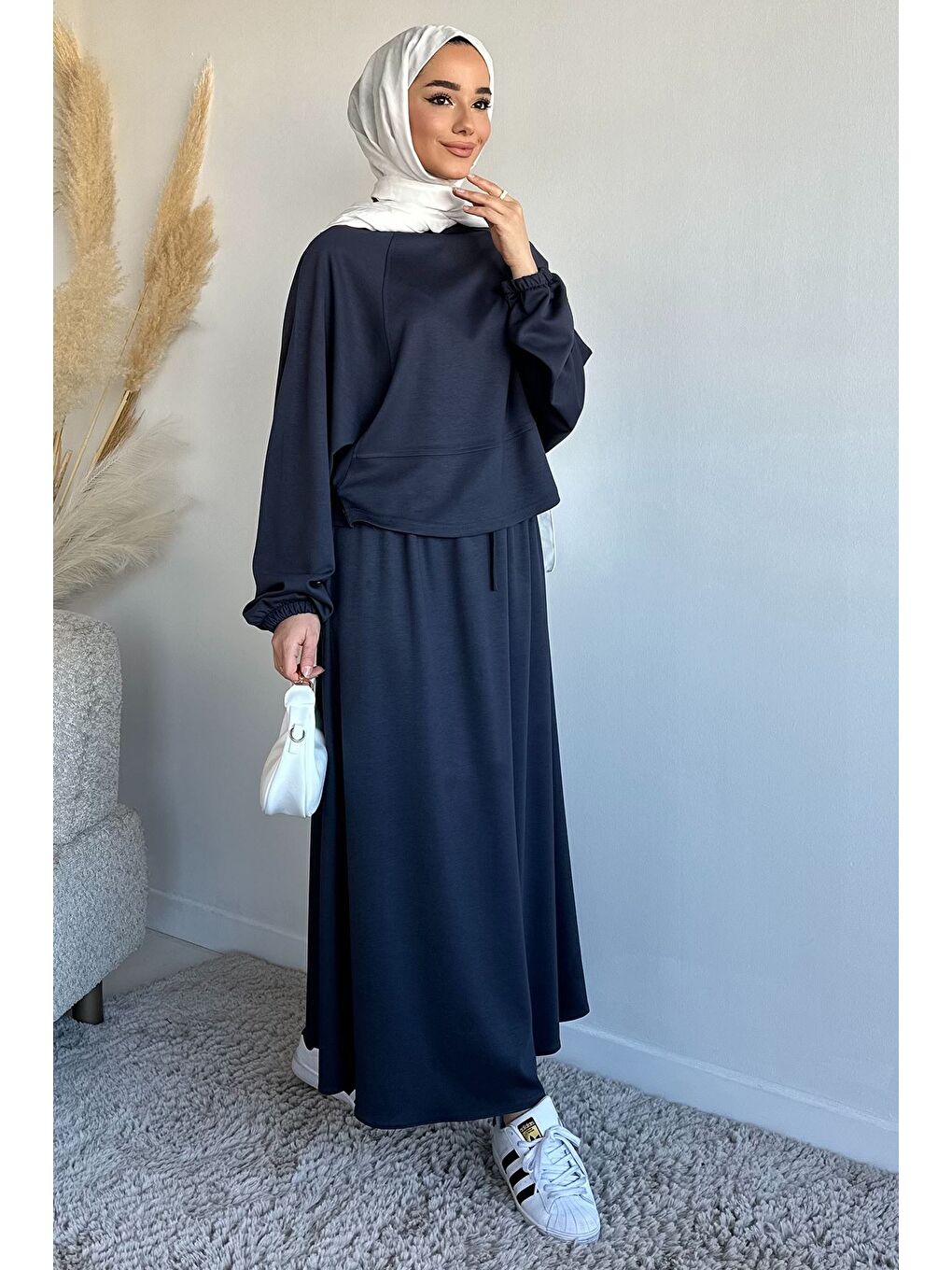 Gri Bisiklet Yaka Bluz Bel Lastikli Etek Tesettür İkili Takım