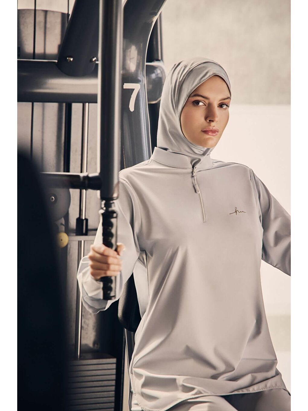 Active Uzun Kollu Yakası Fermuarlı Gri Tesettür Antrenman Tişörtü Act-9-1