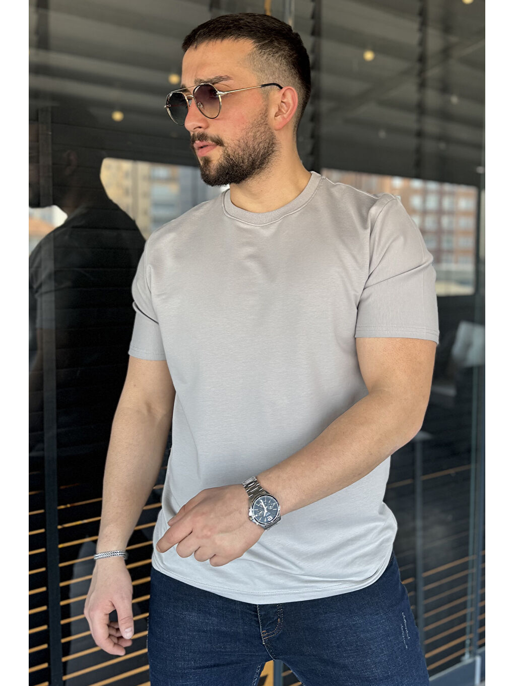 Gri Erkek Bisiklet Yaka Basic Tişört-1